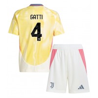 Camiseta Juventus Federico Gatti #4 Visitante Equipación para niños 2024-25 manga corta (+ pantalones cortos)